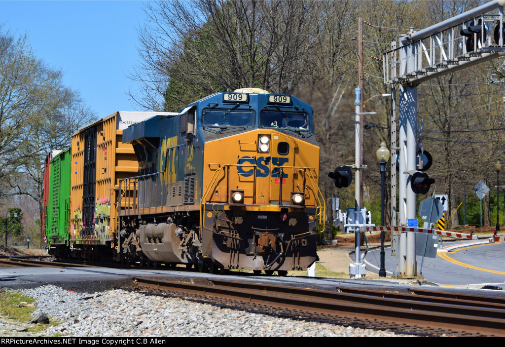 CSX 909 On Point